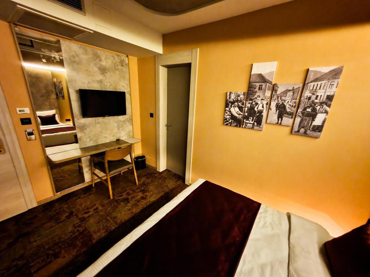 Hotel City Code Zenica Exteriör bild