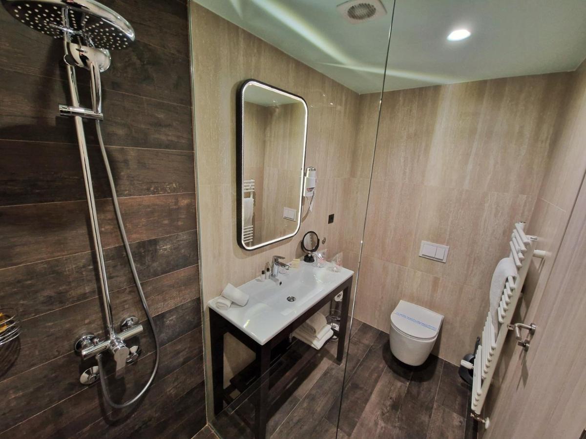Hotel City Code Zenica Exteriör bild