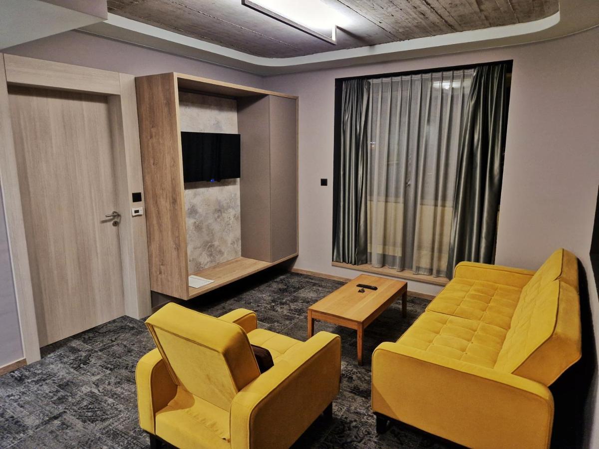 Hotel City Code Zenica Exteriör bild